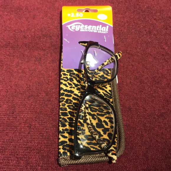 NWT Eyesential by F. Grant reading glasses & case - Picture 2 of 5